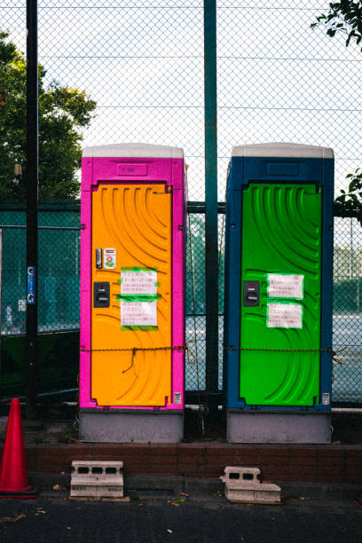 Best Luxury portable toilet rental  in St John, KS